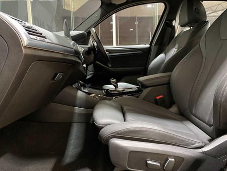 2025-BMW-X3-xDrive20d-M-Sport_11