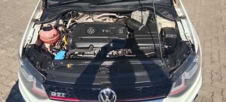 2016-Volkswagen-Polo-GTI-18-TSI-Auto_3