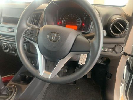 2026-Toyota-Vitz-10_9
