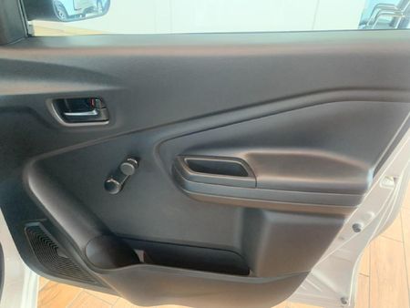2026-Toyota-Vitz-10_12