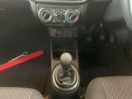 2026-Toyota-Vitz-10_7