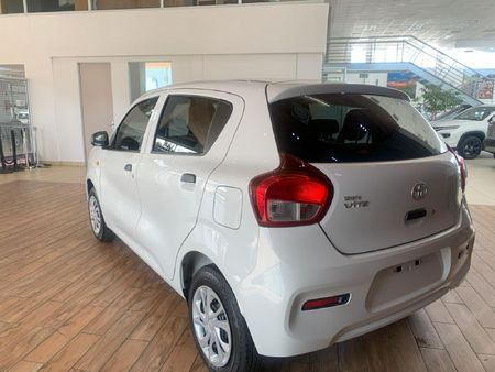 2026-Toyota-Vitz-10_5