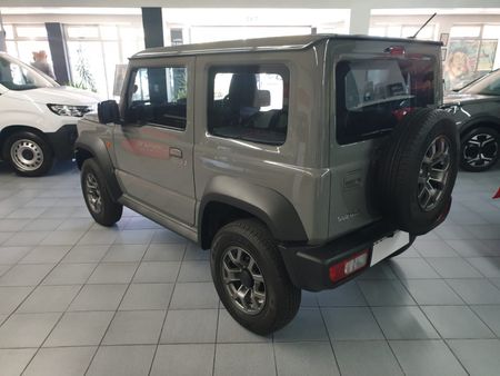 2024-Suzuki-Jimny-15-GLX-Auto_5