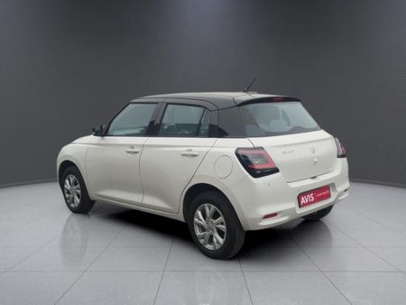2025-Suzuki-Swift-12-GL_4