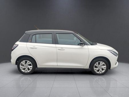 2025-Suzuki-Swift-12-GL_7