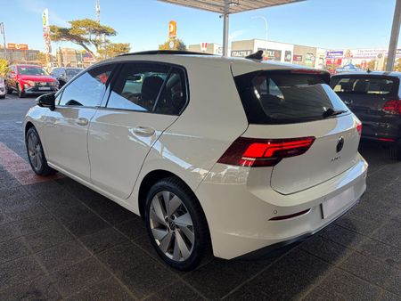 2026-Volkswagen-Golf-14-TSI-Life-Auto-110kw_3