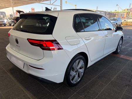 2026-Volkswagen-Golf-14-TSI-Life-Auto-110kw_5