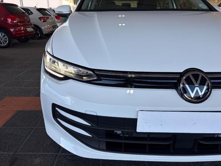 2026-Volkswagen-Golf-14-TSI-Life-Auto-110kw_6