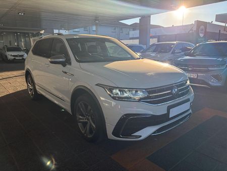 2024-Volkswagen-Tiguan-Allspace-14-TSI-R-Line-DSG-Auto_0