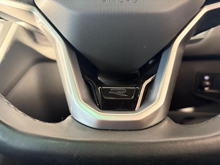 2024-Volkswagen-Tiguan-Allspace-14-TSI-R-Line-DSG-Auto_17