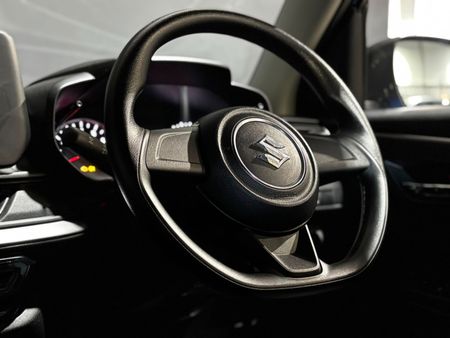 2026-Suzuki-Swift-12-GL_13