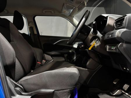 2026-Suzuki-Swift-12-GL_20
