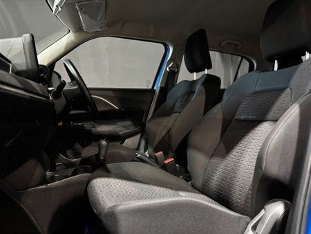 2026-Suzuki-Swift-12-GL_22