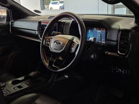 2025-Ford-Everest-30D-V6-Wildtrack-AWD-Auto_17