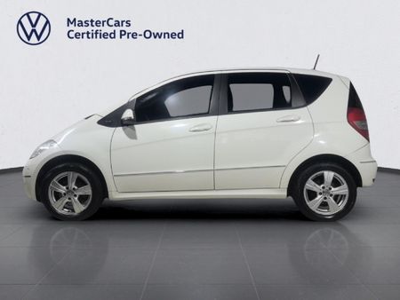 2012-Mercedes-Benz-A-Class-A-180-Avantgarde-Auto_3