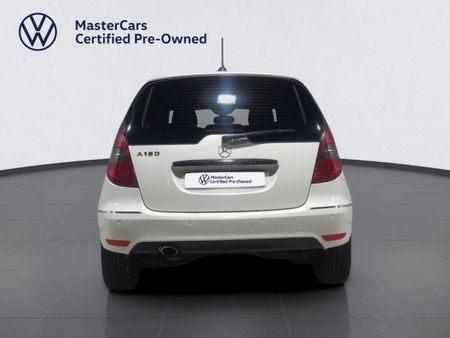 2012-Mercedes-Benz-A-Class-A-180-Avantgarde-Auto_5