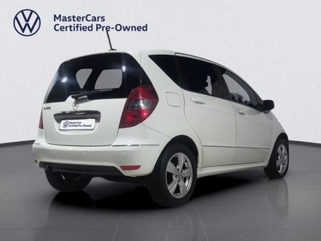 2012-Mercedes-Benz-A-Class-A-180-Avantgarde-Auto_6