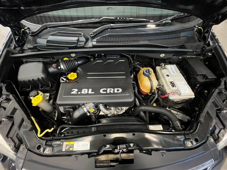 2013-Chrysler-Grand-Voyager-28-Limited-Auto_9