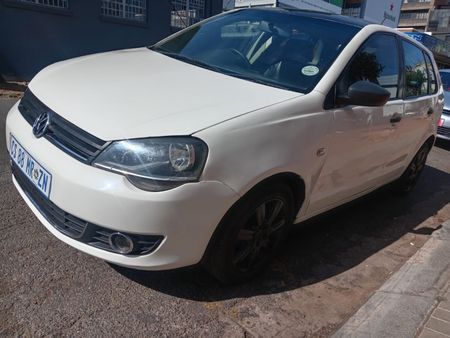 2016-Volkswagen-Polo-Vivo-GP-14-Trendline_1