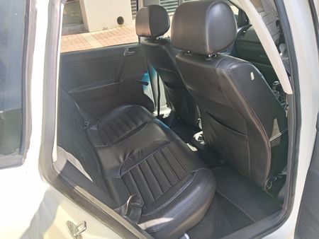 2016-Volkswagen-Polo-Vivo-GP-14-Trendline_7