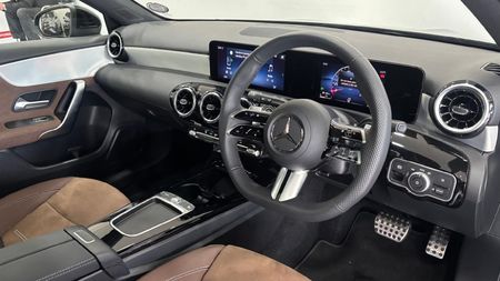 2025-Mercedes-Benz-A-Class-A-200-Auto_13