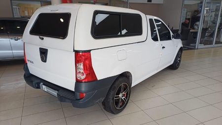 2023-Nissan-NP200-16-AC-Safety-Pack_9