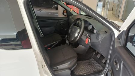 2023-Nissan-NP200-16-AC-Safety-Pack_6