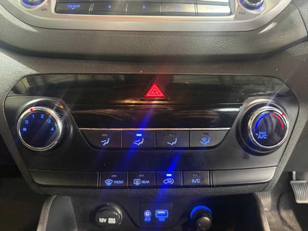 2019-Hyundai-Tucson-20-Premium_17