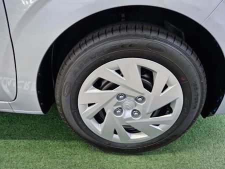 2026-Hyundai-Grand-i10-12-Motion-Auto_15