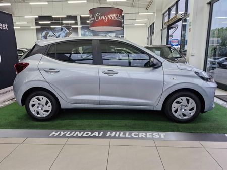 2026-Hyundai-Grand-i10-12-Motion-Auto_3