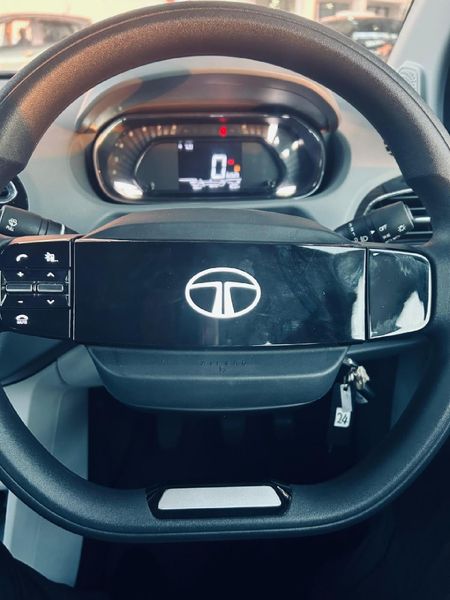 2026-TATA-Tiago-12-XM_5