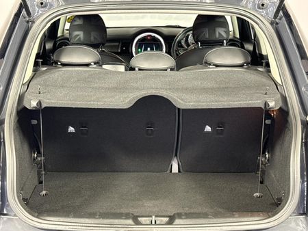 2019-MINI-Hatch-Cooper-S-5-dr-Auto_14