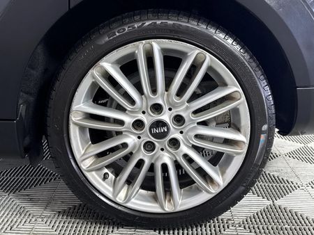 2019-MINI-Hatch-Cooper-S-5-dr-Auto_6