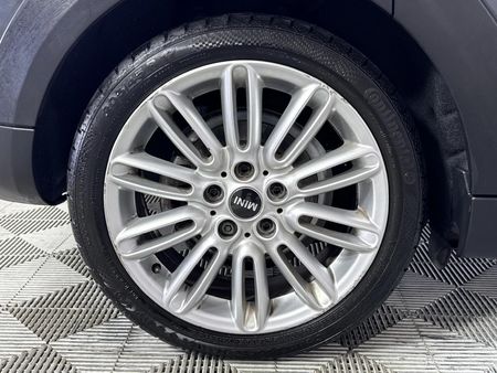 2019-MINI-Hatch-Cooper-S-5-dr-Auto_7
