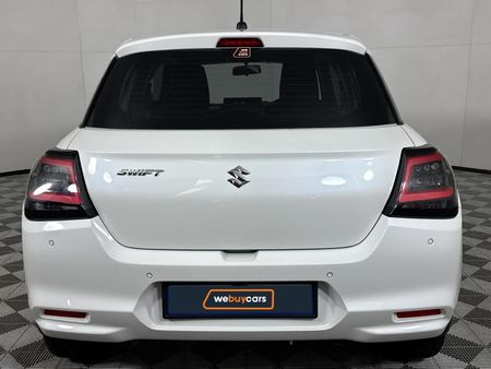 2025-Suzuki-Swift-12-GL_16