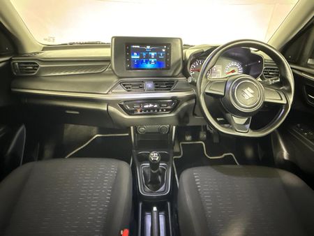 2025-Suzuki-Swift-12-GL_1