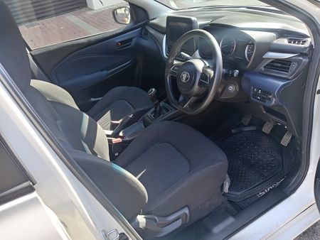 2023-Toyota-Starlet-15-XR_7