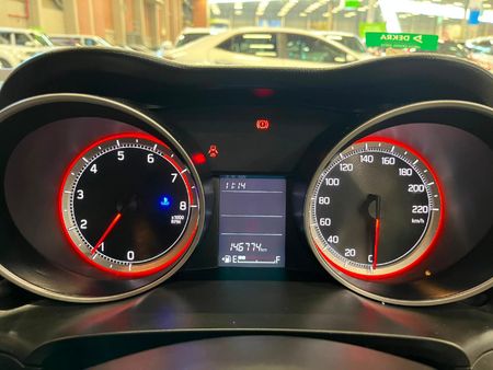 2021-Suzuki-Swift-12-GL_10