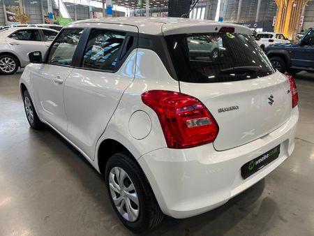 2021-Suzuki-Swift-12-GL_4