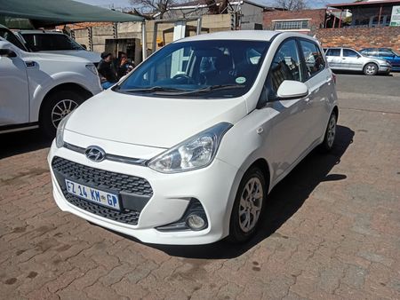 2017-Hyundai-Grand-i10-125-Fluid_0