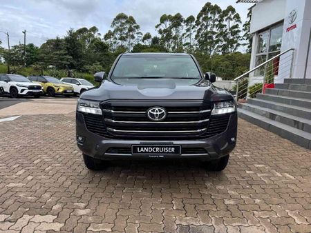 2026-Toyota-Land-Cruiser-300-V6-33D-GX-R_1