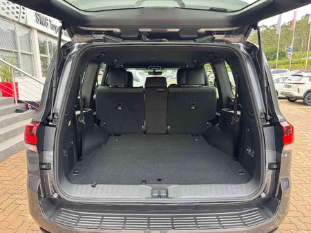 2026-Toyota-Land-Cruiser-300-V6-33D-GX-R_5