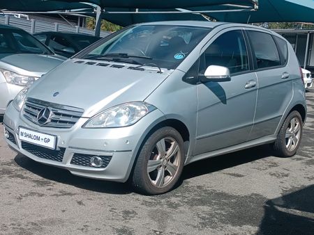 2011-Mercedes-Benz-A-Class-A-180-CDI-Elegance-Auto_1