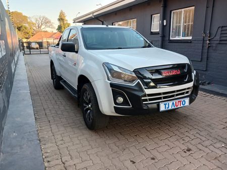 2022-Isuzu-D-Max-250-HO-X-Rider-Auto-Extended-Cab_2