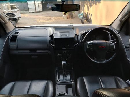 2022-Isuzu-D-Max-250-HO-X-Rider-Auto-Extended-Cab_6