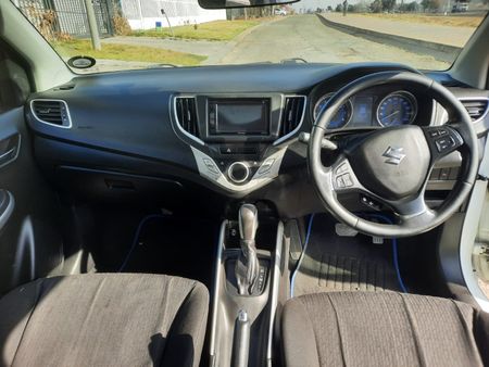 2017-Suzuki-Baleno-14-GLX-Auto_12