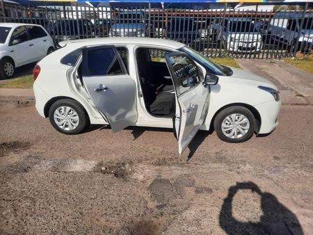2017-Suzuki-Baleno-14-GLX-Auto_13