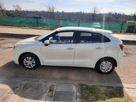 2017-Suzuki-Baleno-14-GLX-Auto_19