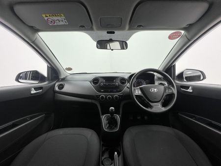 2018-Hyundai-Grand-i10-10-Motion_10