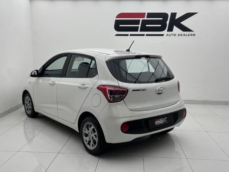2018-Hyundai-Grand-i10-10-Motion_3